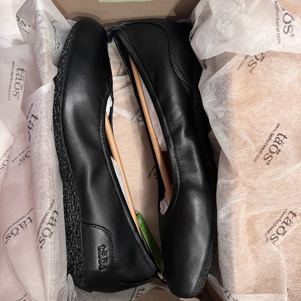 Taos Chit Chat black size 10
